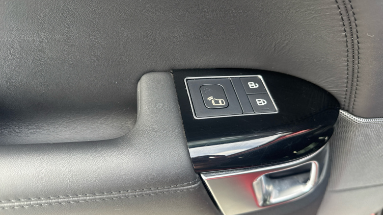 Land Rover Range Rover Sport 3.0 D300 Autobiography Dynamic 5dr Auto Diesel Estate